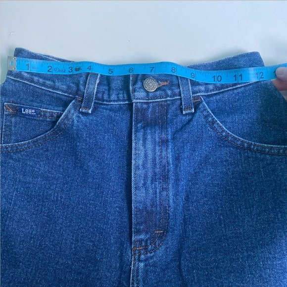 High Waisted Lee Mom Shorts - Picture 6 of 9